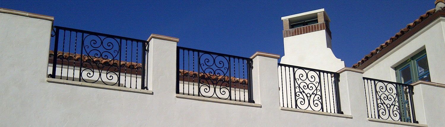 cropped photo of iron fencing